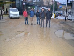 SANAYİ ESNAFI ÇAMURLU YOLLARDAN ŞİKAYETÇİ